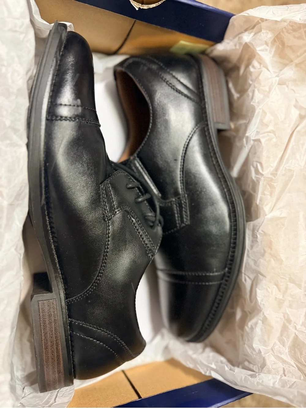 Dockers Garfield Dress Oxfords in black - Men’s 9